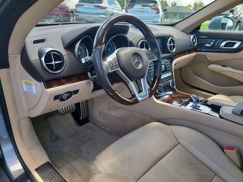 Used 2014 Mercedes-Benz SL 550 image 12