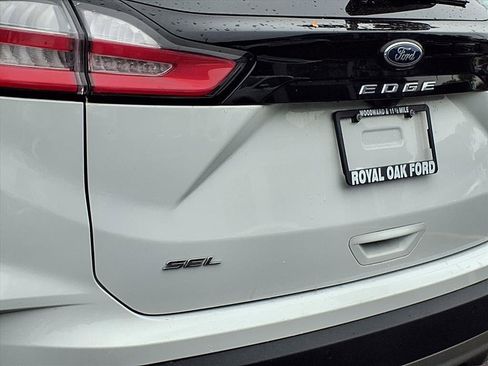 Used 2024 Ford Edge SEL image 24