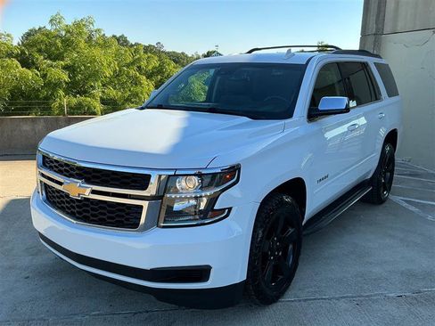 Used 2018 Chevrolet Tahoe LT AWD/4WD image 10