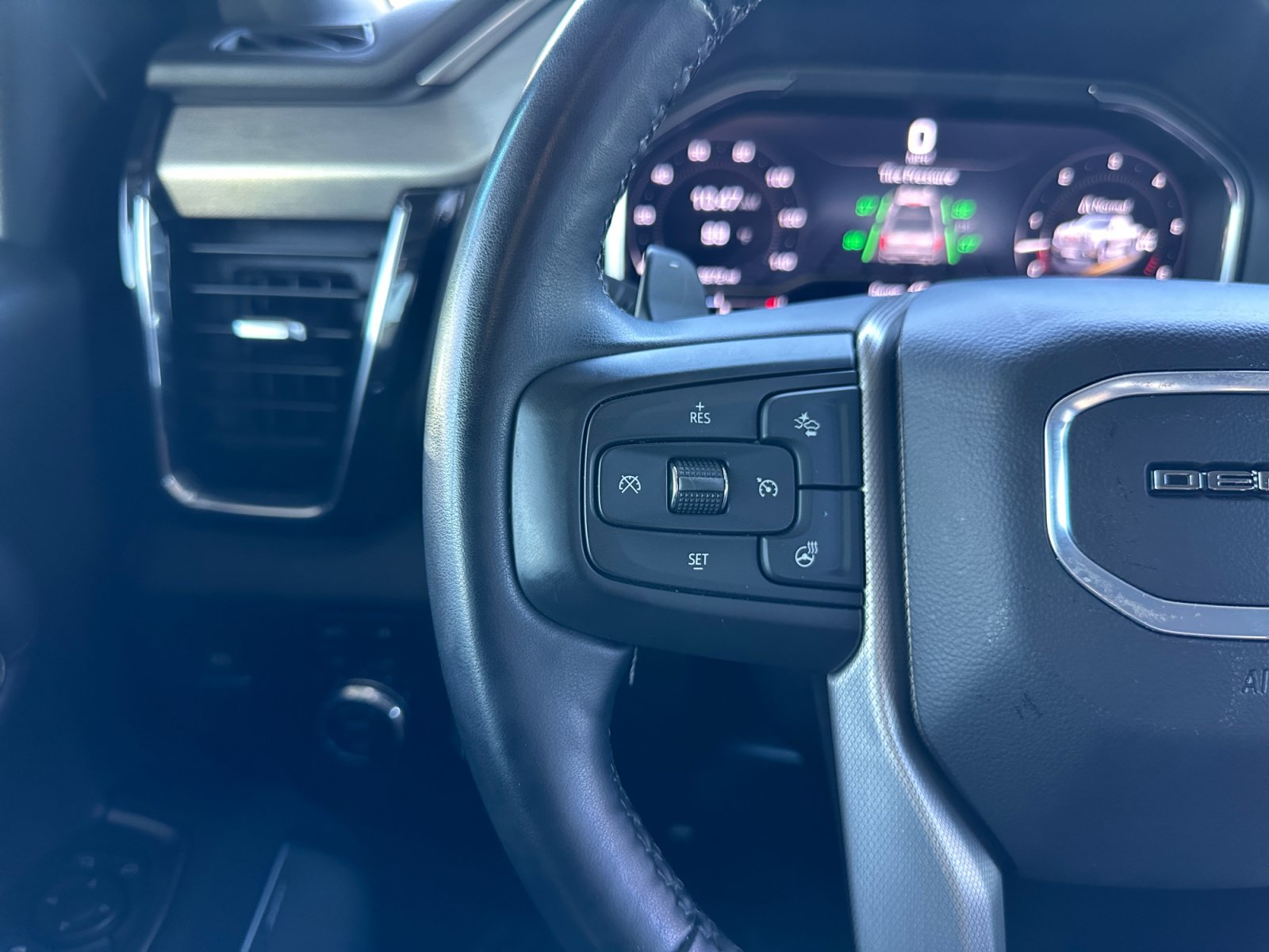 Used 2024 GMC Sierra 1500 Denali w/ Denali Reserve Package AWD/4WD image 19