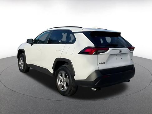 Used 2025 Toyota RAV4 XLE image 10
