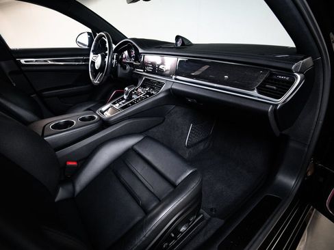 Certified 2023 Porsche Panamera Platinum Edition RWD image 28