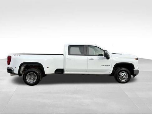 Used 2024 Chevrolet Silverado 3500 LT image 9