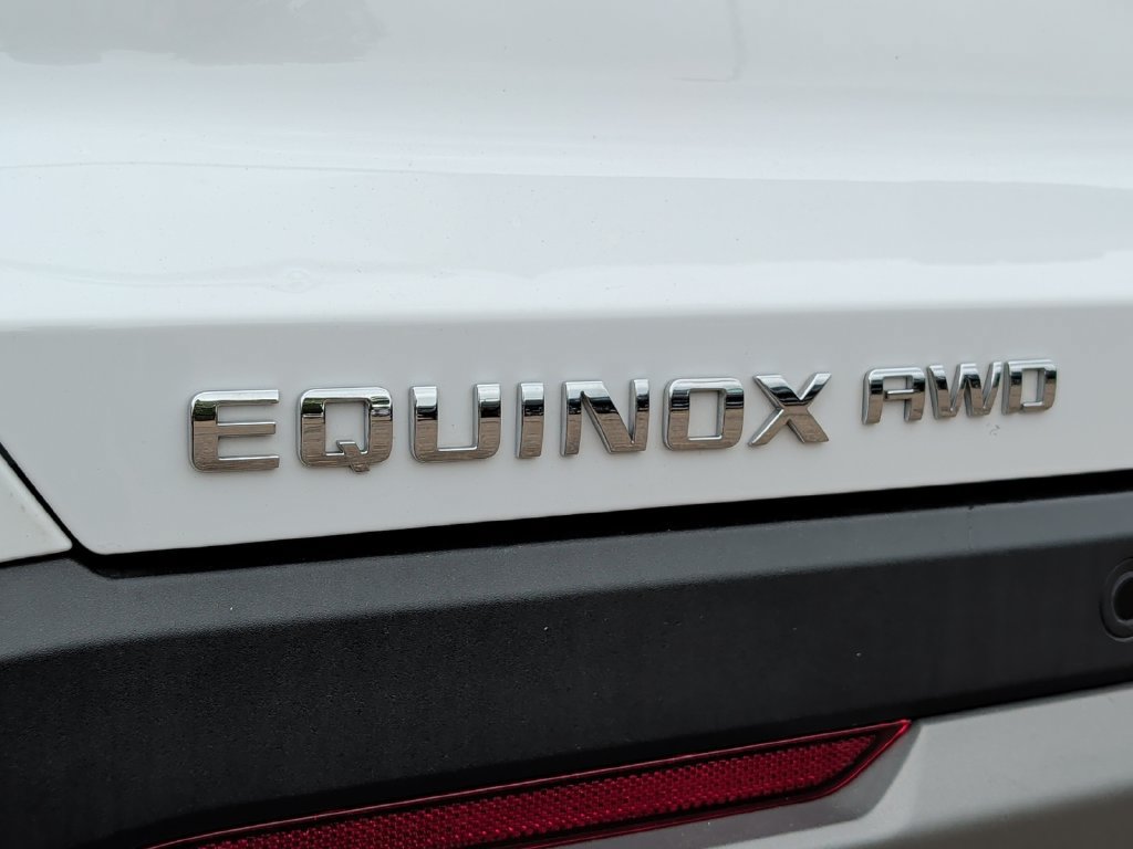 Used 2026 Chevrolet Equinox LT AWD/4WD image 41