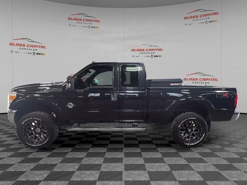 Used 2011 Ford F250 XLT w/ Chrome Pkg image 4