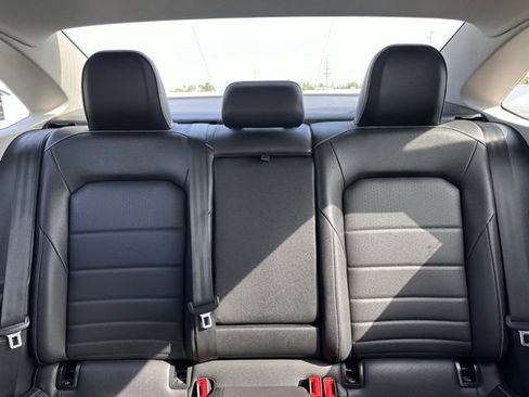 Used 2024 Volkswagen Jetta SE FWD image 19