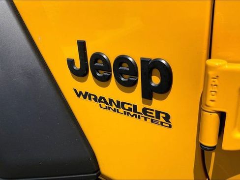 Used 2021 Jeep Wrangler Unlimited Sport AWD/4WD image 31