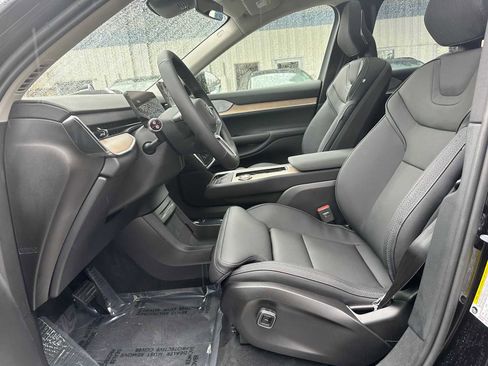 New 2025 Volvo EX90 Ultra w/ Protection Package Premier image 20