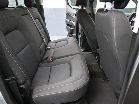 Used 2017 Chevrolet Colorado LT w/ LT Convenience Package image 16