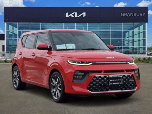 Certified 2022 Kia Soul Turbo FWD image 3