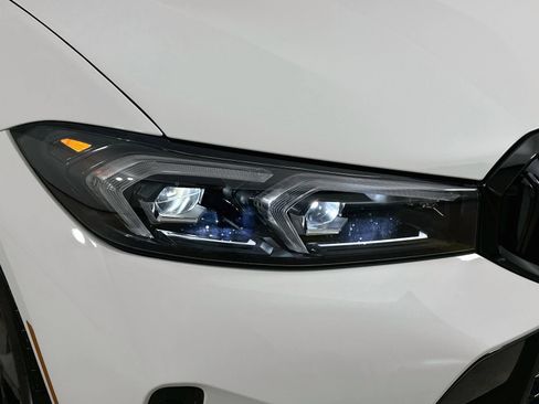 New 2026 BMW 330i xDrive Sedan w/ M Sport Package AWD/4WD image 9