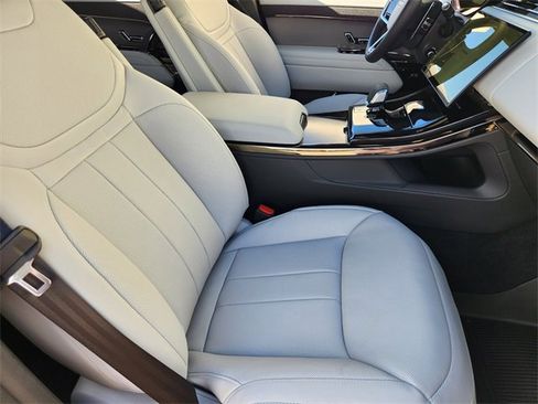 New 2026 Land Rover Range Rover Sport SE image 10