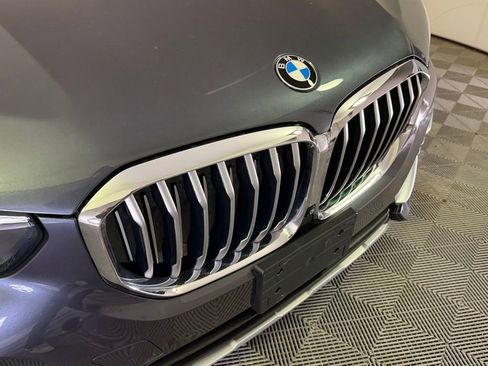 Used 2021 BMW X5 xDrive40i w/ Premium Package image 12