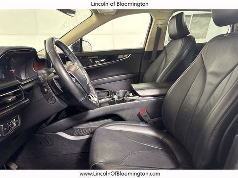 Used 2022 Lincoln Nautilus Reserve image 28