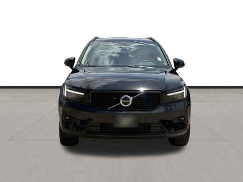 Used 2025 Volvo XC40 B5 Ultra w/ Protection Package Premier AWD/4WD image 2