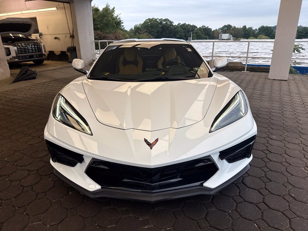 Used 2020 Chevrolet Corvette Stingray Preferred Cpe w/ 2LT Preferred Equipment Group RWD image 2