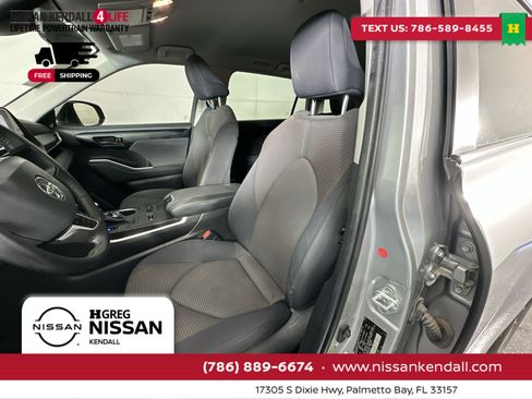 Used 2024 Toyota Highlander LE image 15