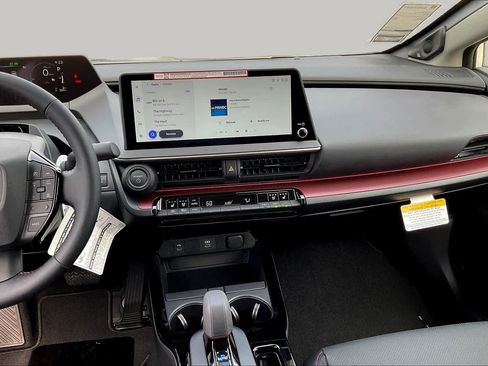 New 2026 Toyota Prius Plug-In Hybrid FWD image 7