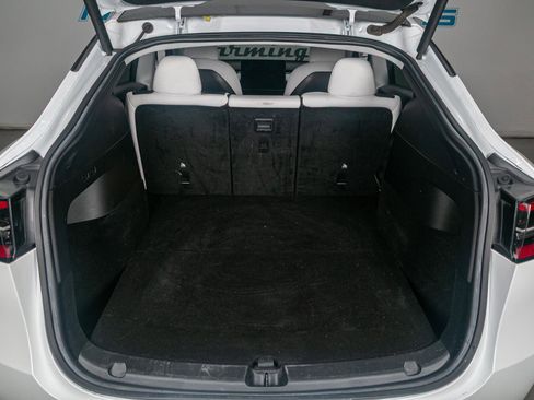 Used 2021 Tesla Model Y Performance image 26