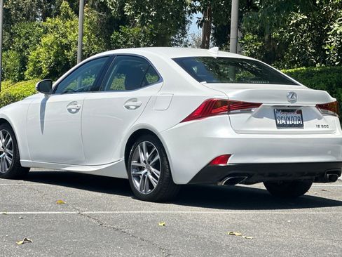 Used 2019 Lexus IS 300 RWD image 3