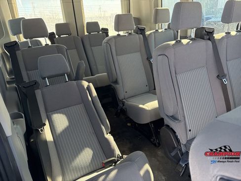 Used 2019 Ford Transit 350 XLT image 28