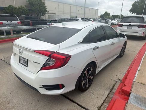 Used 2016 Honda Civic Touring image 5