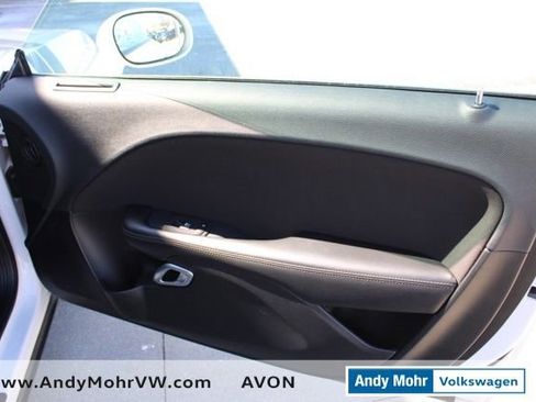 Used 2020 Dodge Challenger SXT w/ Driver Convenience Group image 25