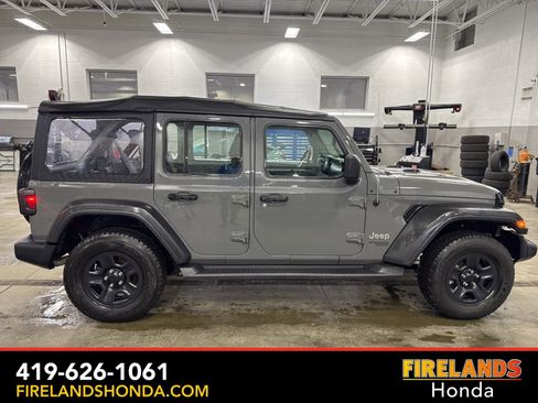 Used 2020 Jeep Wrangler Unlimited Sport image 8