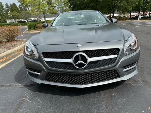 Used 2013 Mercedes-Benz SL 550 image 3
