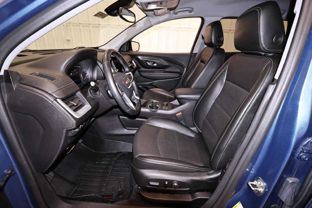 Used 2024 GMC Terrain SLT w/ Elevation Edition AWD/4WD image 13