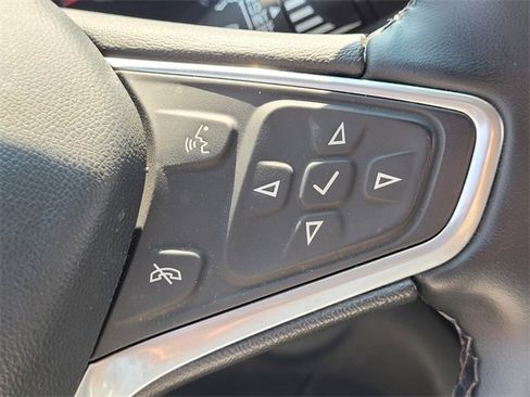 Used 2023 Chevrolet Equinox LT image 27