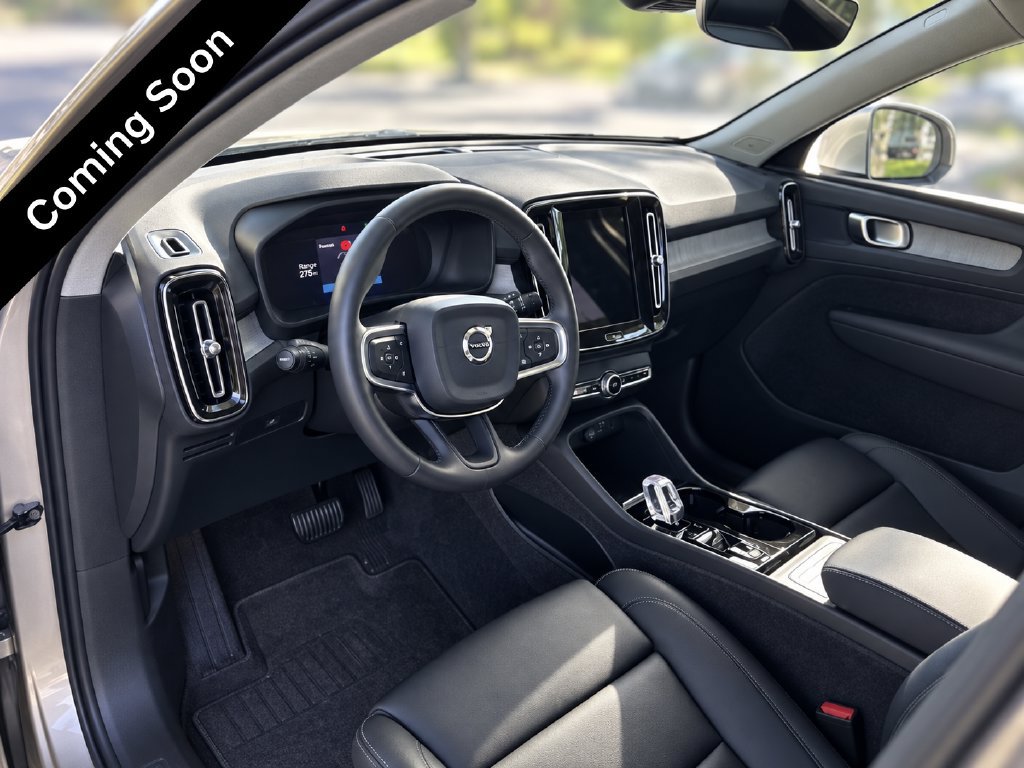 Certified 2024 Volvo XC40 B5 Plus w/ Protection Package Premier AWD/4WD image 8