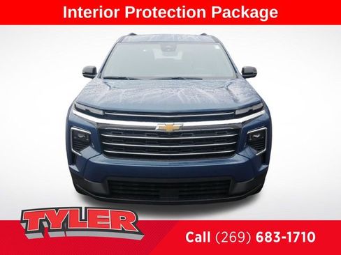 New 2026 Chevrolet Traverse LT w/ Driver Confidence Package image 2