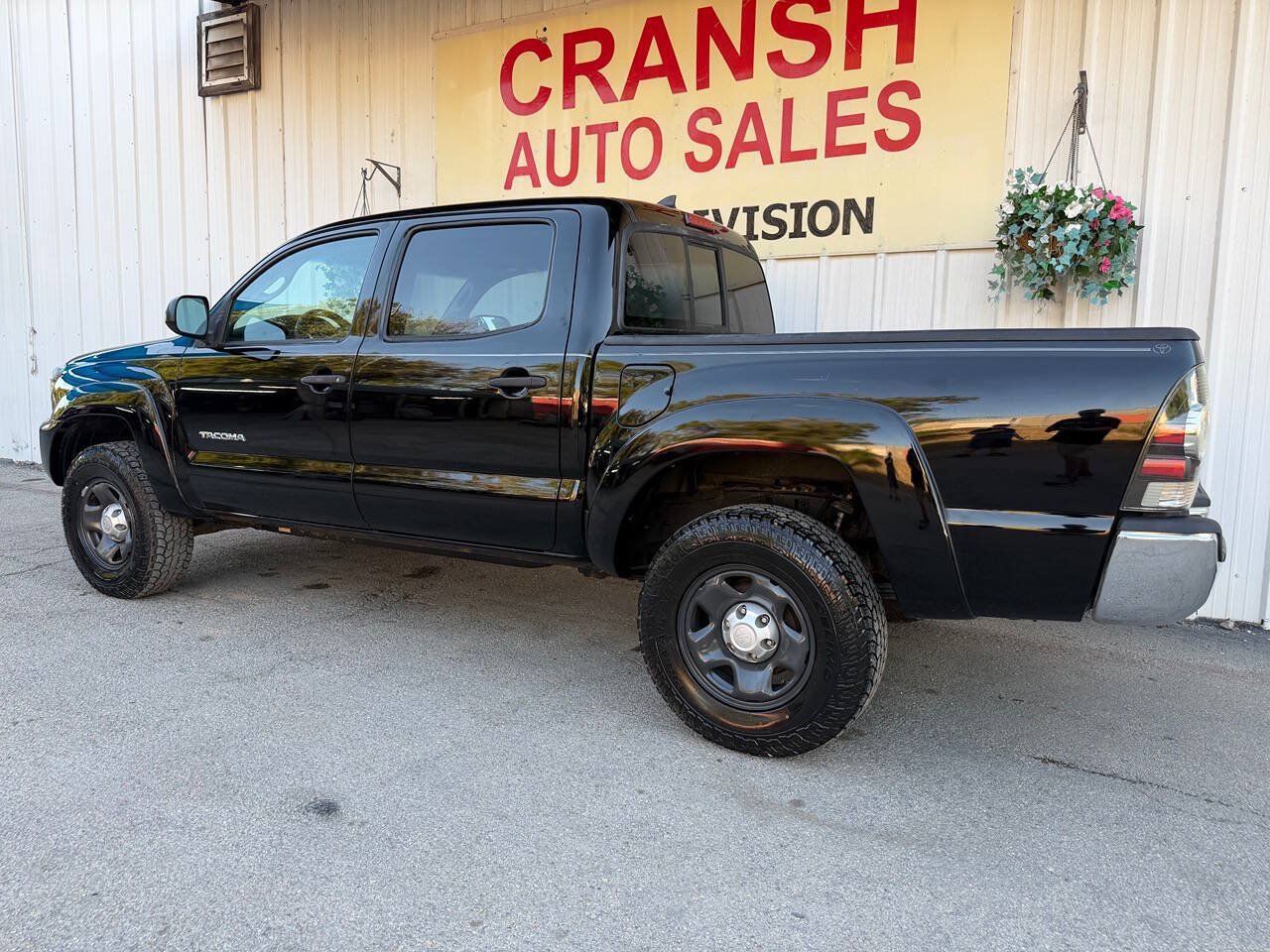 Used 2015 Toyota Tacoma PreRunner w/ SR5 Package RWD image 9