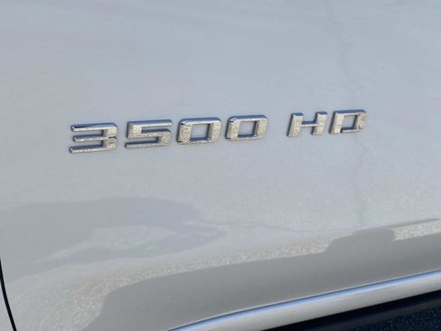 Used 2020 Chevrolet Silverado 3500 High Country image 15