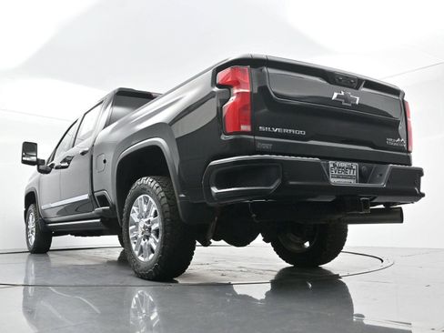 Used 2024 Chevrolet Silverado 2500 High Country w/ High Country Premium Package AWD/4WD image 49