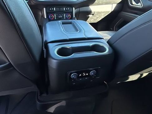 Used 2022 Chevrolet Suburban Z71 w/ Z71 Off-Road Package image 20