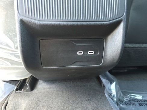 New 2026 Jeep Cherokee Limited image 23