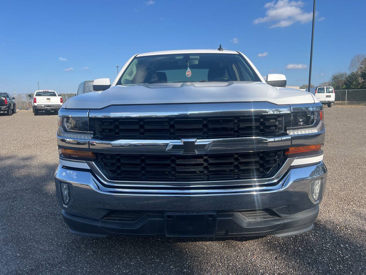 Used 2018 Chevrolet Silverado 1500 LT w/ Texas Edition RWD image 2
