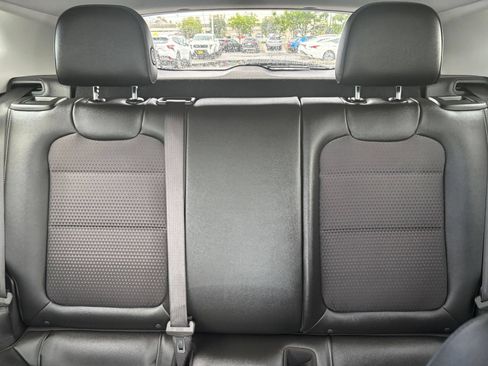 Used 2025 Chevrolet Trax LT FWD image 38