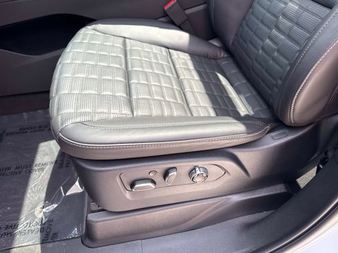 Used 2026 Cadillac Escalade Platinum Sport image 22