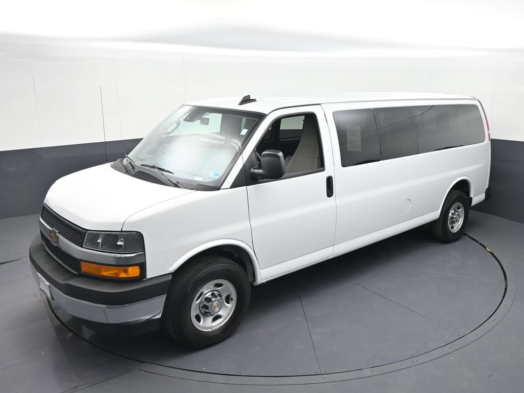 Certified 2024 Chevrolet Express 3500 LT w/ LT Preferred Equipment Group RWD image 21