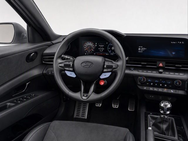 Used 2024 Hyundai Elantra N FWD image 13