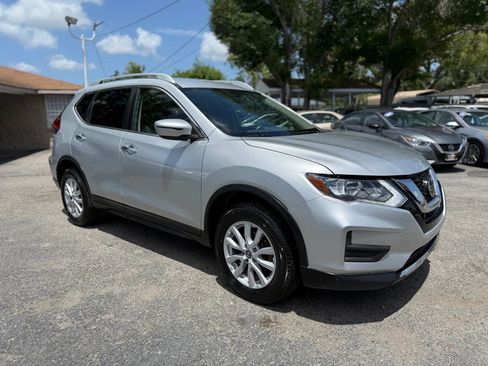 Used 2018 Nissan Rogue SV image 8