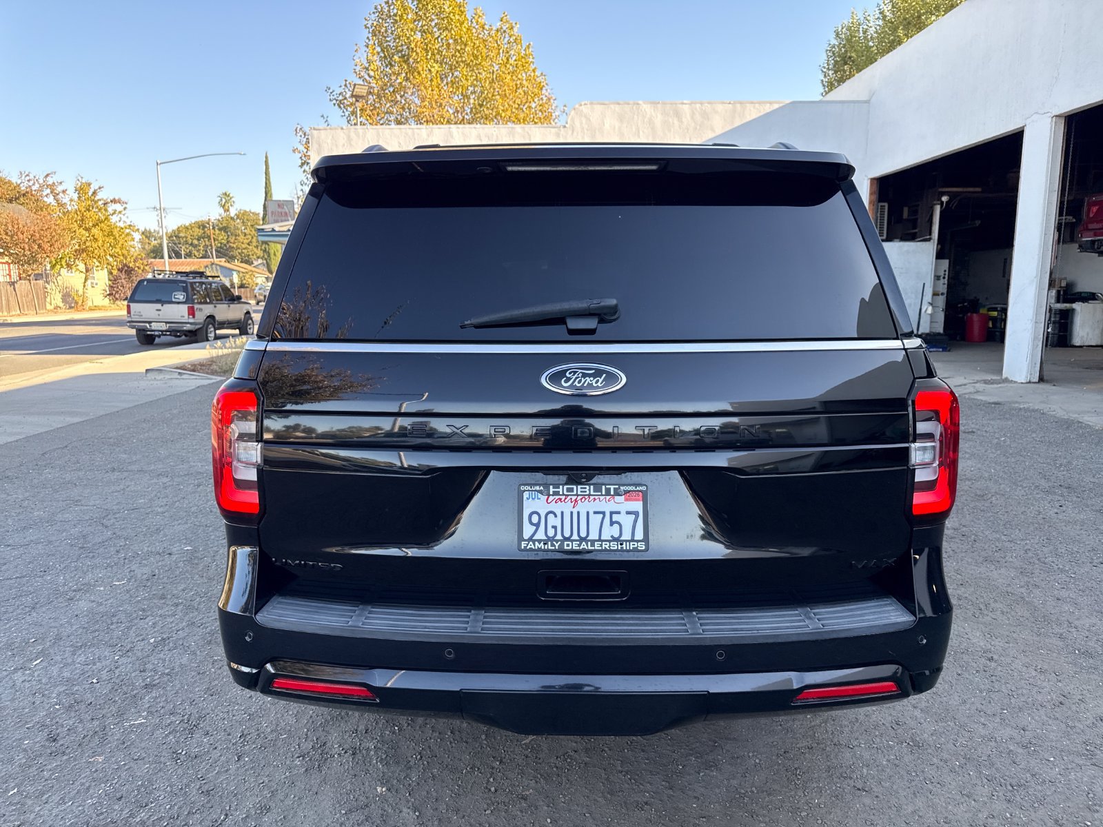 Used 2023 Ford Expedition Max Limited AWD/4WD image 4