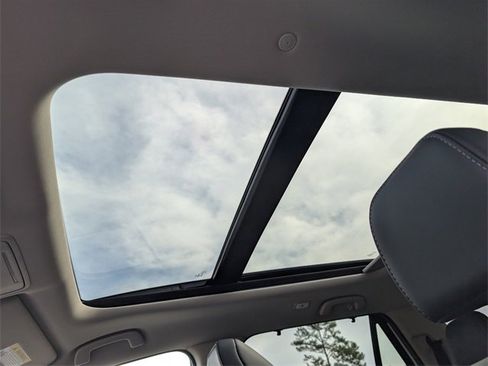 New 2025 Honda Pilot Touring image 16