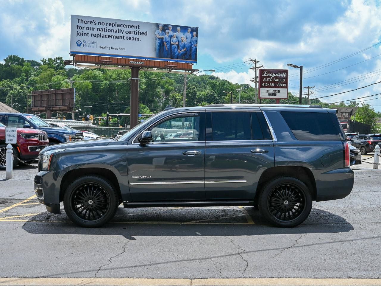 Used 2019 GMC Yukon Denali w/ Denali Ultimate Package AWD/4WD image 4