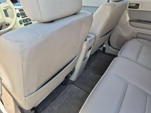 Used 2011 Ford Escape XLT w/ 202A Rapid Spec Order Code FWD image 18
