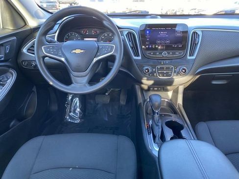 Used 2023 Chevrolet Malibu LT image 6