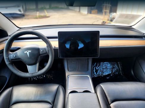 Used 2021 Tesla Model 3 Long Range AWD/4WD image 36